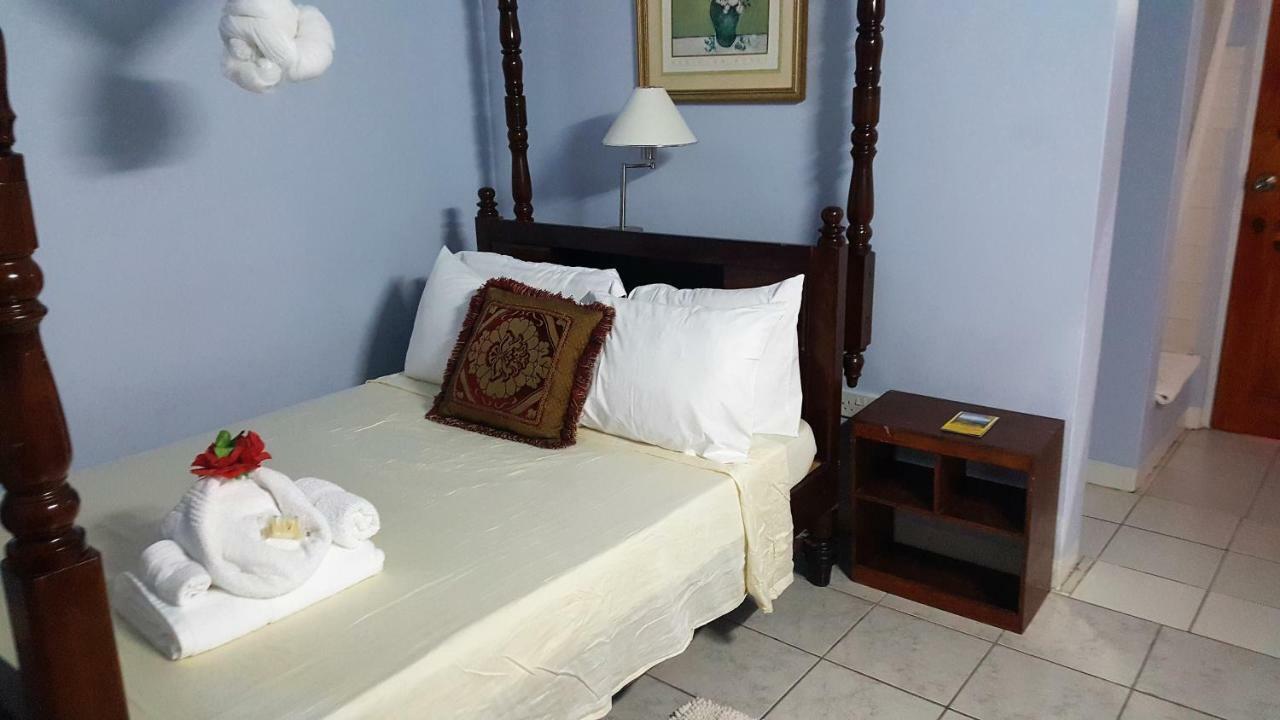 Rainbow Inn Grenville Dış mekan fotoğraf