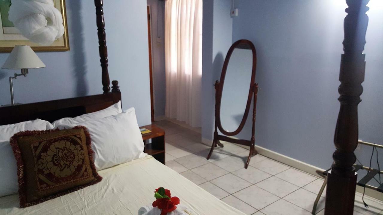 Rainbow Inn Grenville Dış mekan fotoğraf